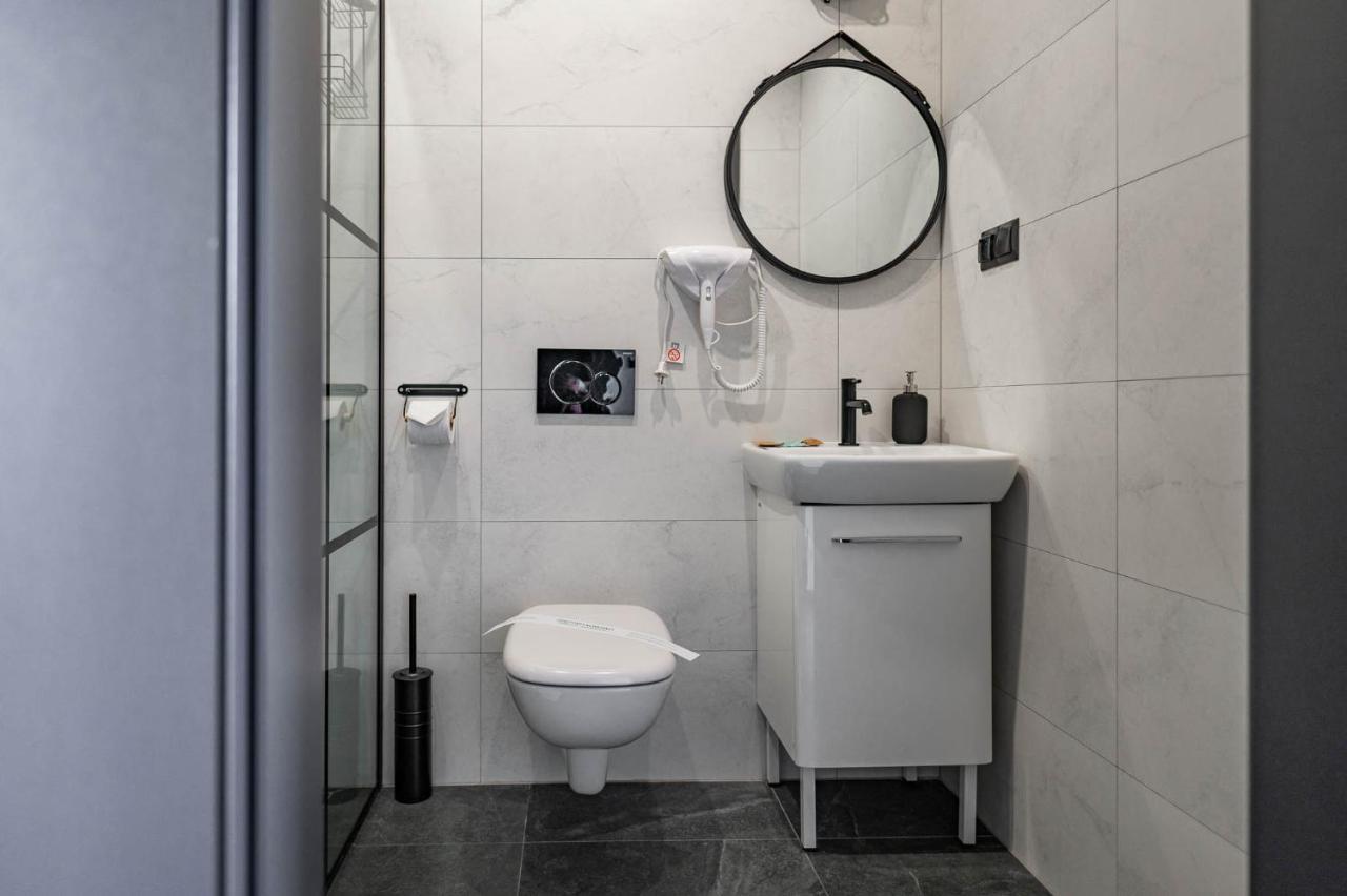 Apartamenty W Kamienicy เชราดซ์ ภายนอก รูปภาพ