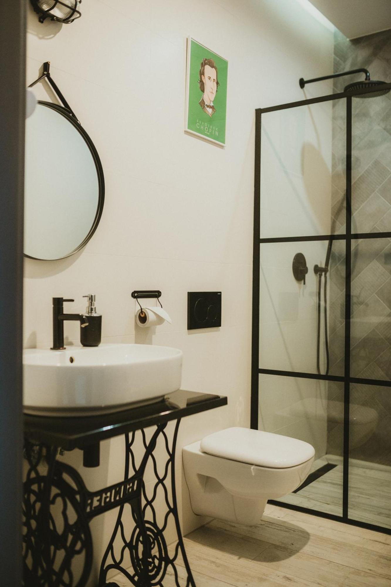 Apartamenty W Kamienicy เชราดซ์ ภายนอก รูปภาพ